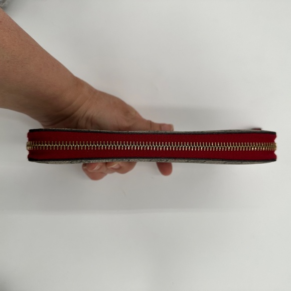 GUCCI Mystic Cat Zippy Wallet w Box, Ribbon & Gucci Tissue Paper - Picture 8 of 13